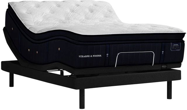 Stearns & Foster® Lux Estate® Cassatt LE2 Luxury Ultra Plush Hybrid Pillow Top Split Queen Mattress 4