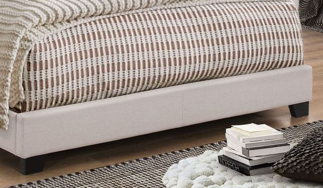 Coaster® Boyd Ivory Queen Upholstered Bed 24