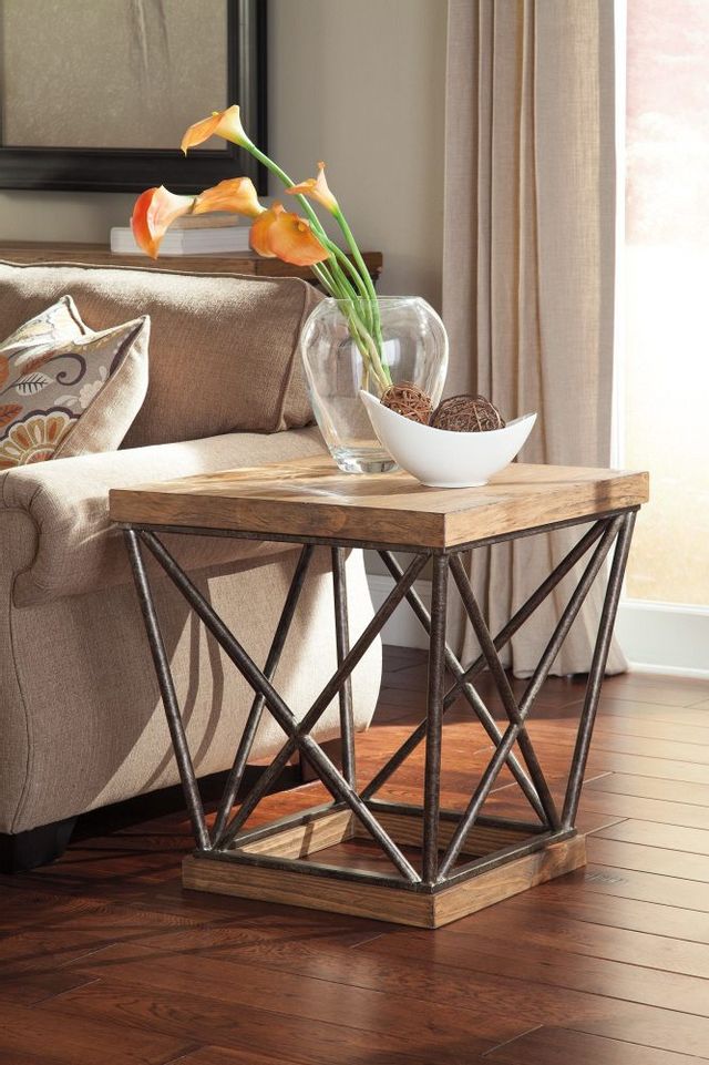 Signature Design by Ashley® Kishore Light Brown End Table 1
