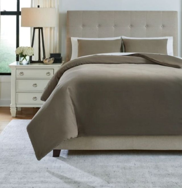 Signature Design by Ashley® Eilena Dark Taupe Queen Comforter Set-1