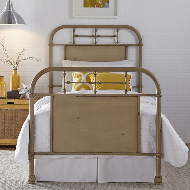 Liberty Vintage Cream Metal Full Bed With Rails-0