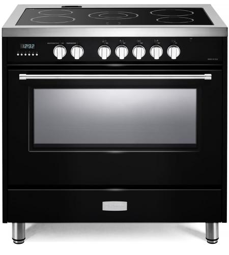 black free standing cooker