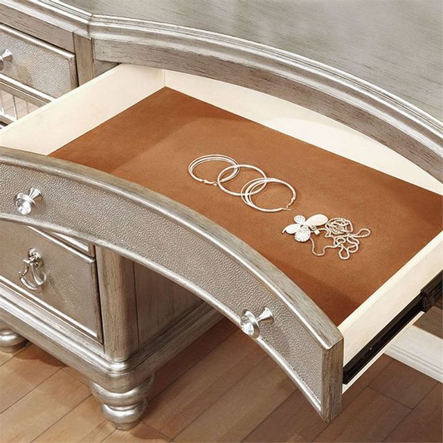 Coaster® Bling Game Metallic Platinum Vanity Desk 2
