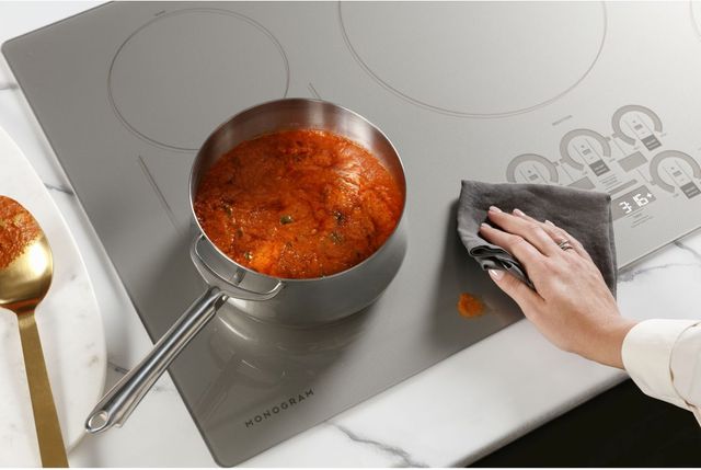 Monogram® 36" Silver Induction Cooktop 29