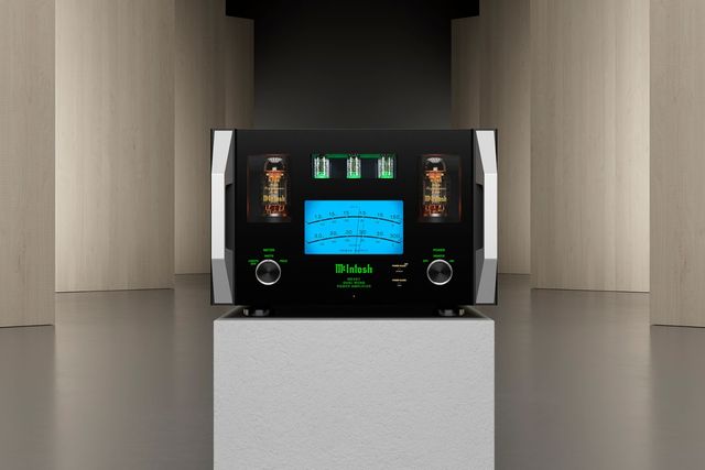 Mclntosh® Dual Mono Power Amplifier 9