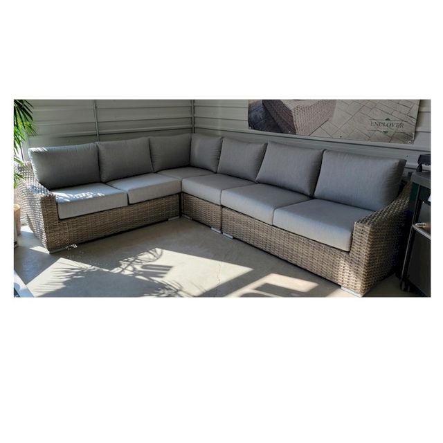 Enclover Tulip 4 Pc. Sectional 7