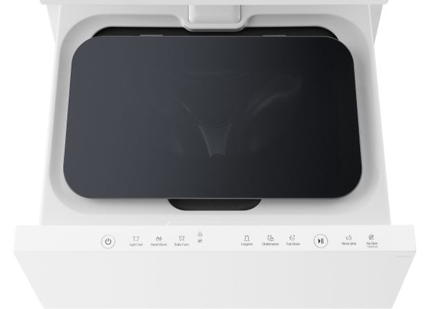 LG Signature SideKick™ 23.5" White Pedestal Washer 2