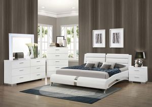 Coaster® Felicity 5-Piece Glossy White Eastern King Upholstered Panel Bedroom Set with LED Mirror