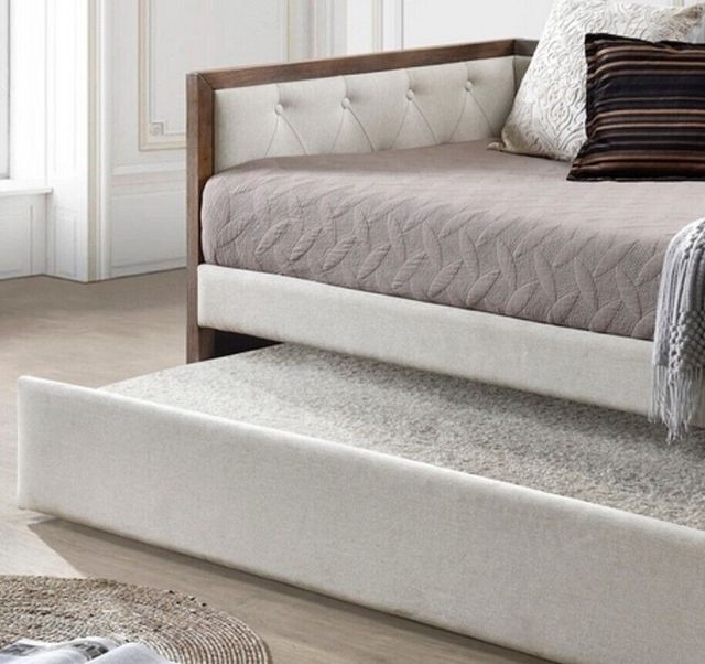 Tufted Daybed With Trundle-3