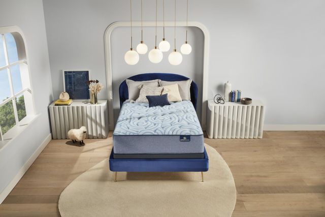 Serta® Perfect Sleeper® Luminous Sleep™ Hybrid Medium Tight Top Queen Mattress 5