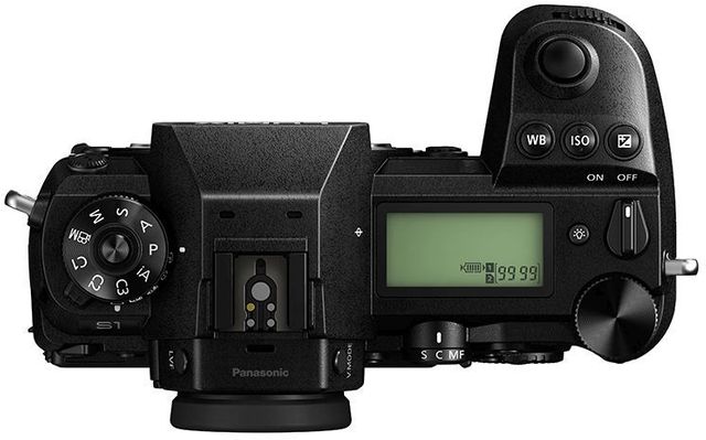 Panasonic® LUMIX S1 24.2MP Digital Mirrorless Camera Kit 2