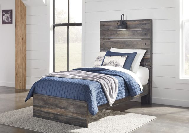 Signature Design by Ashley® Drystan Brown Queen Panel Bed 14
