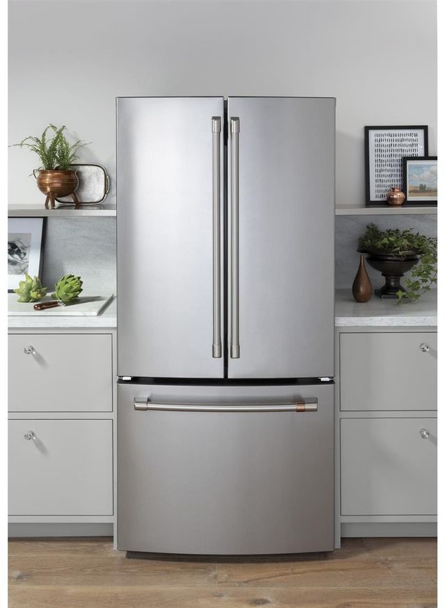 Réfrigérateur à portes françaises à profondeur de comptoir de 33 po Cafe™ de 18,6 pi³ - Acier inoxydable 12