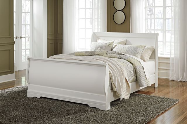 Signature Design by Ashley® Anarasia White Queen Sleigh Bed-1