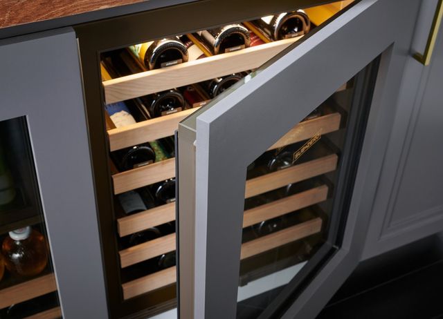 Designer Undercounter  Sub-Zero 24 Wine Storage DEU2450W