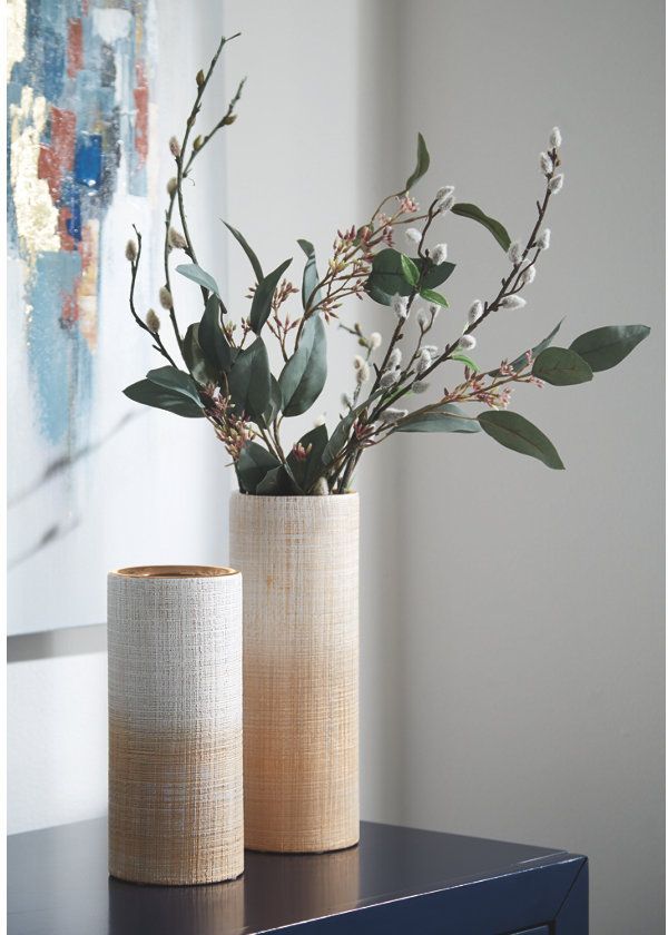 Signature Design by Ashley® Dorotea Gold Finish and White Vases (Set of 2) 1