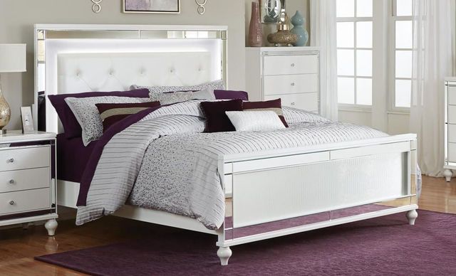 Homelegance® Alonza Queen Bed