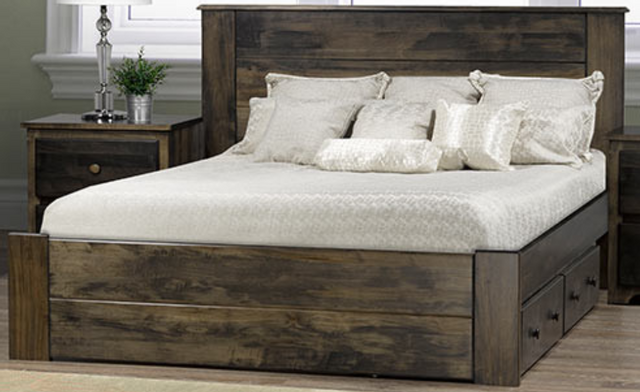 Vokes Furniture Classic King Panel Bed