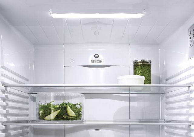 Réfrigérateur à portes françaises à profondeur de comptoir de 32 po Fisher Paykel® de 16,9 pi³ - Blanc 7