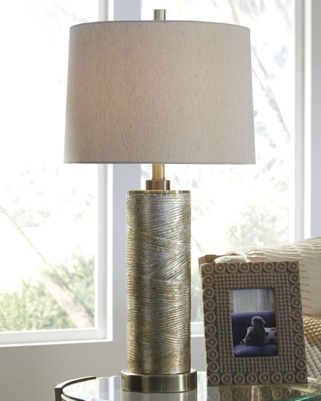 Signature Design by Ashley® Farrar Gold Finish Table Lamp 2
