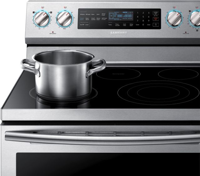 Samsung 30" Stainless Steel Free Standing Electric Range 10