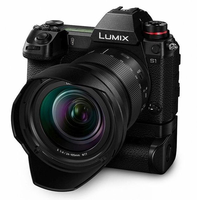 Panasonic® LUMIX S1 24.2MP Digital Mirrorless Camera Kit 1