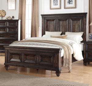 New Classic Furniture Sevilla King Panel Bed