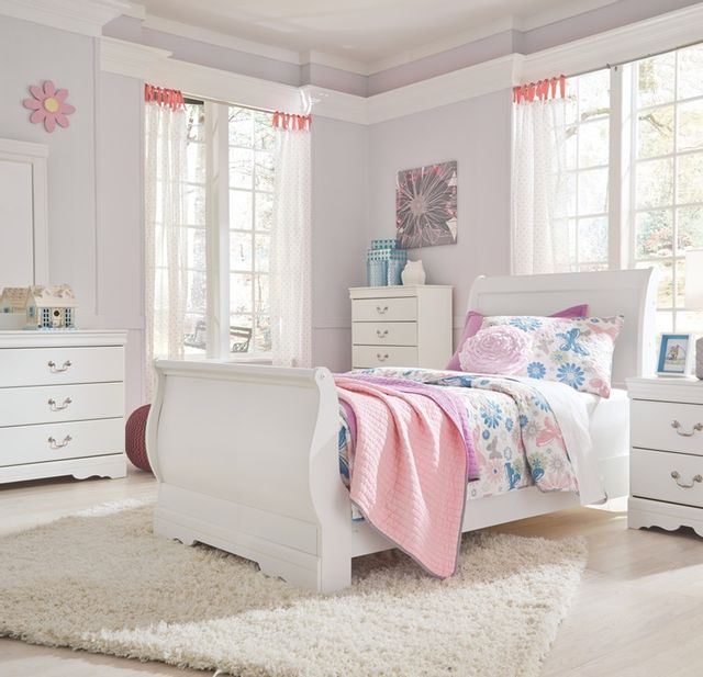 Signature Design by Ashley® Anarasia White Twin Sleigh Bed 1