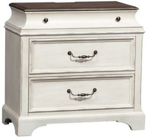 Liberty Abbey Road Churchill Brown/Porcelain White Accent Chest