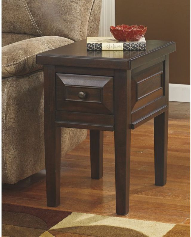 Signature Design by Ashley® Hindell Park Rustic Brown Chair Side End Table 1