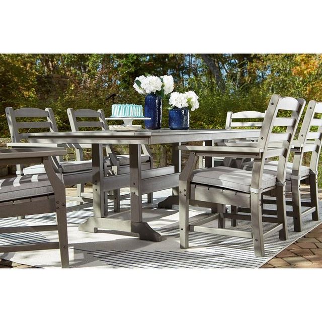 Signature Design by Ashley® Visola Grey Outdoor Dining Table 9