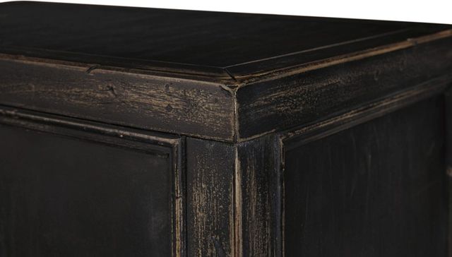 Signature Design by Ashley® Gavelston Black Chairside End Table 7