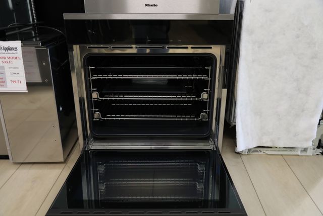 FLOOR MODEL Miele PureLine Series 30" Electric Built In Oven-Stainless Steel-1