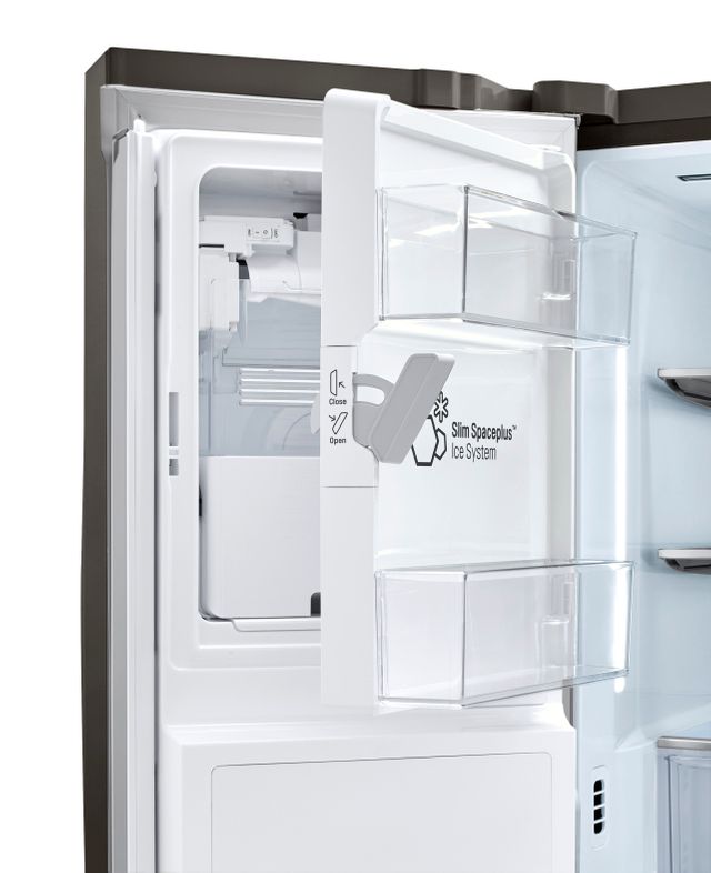 Réfrigérateur à portes françaises à profondeur de comptoir de 36 po LG® de 23,5 pi³ - Acier inoxydable noir résistant aux traces de doigts 4