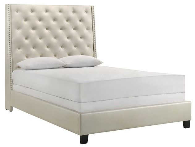 Crown Mark Chantilly Pearl White King Upholstered Panel Bed | Colder's ...