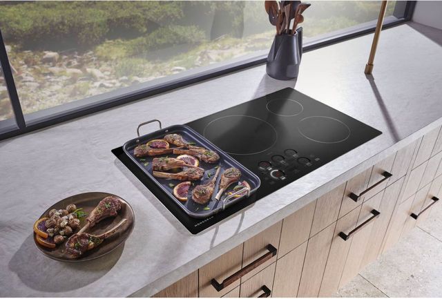Monogram® 30" Silver Induction Cooktop 4
