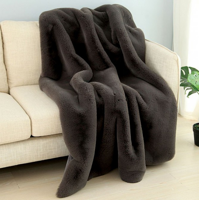 Furniture of America® Caparica Off White Throw Blanket 4