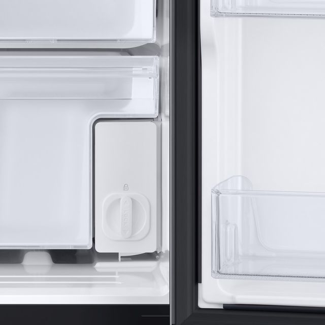 Samsung 27.3 Cu. Ft. Fingerprint Resistant Stainless Steel Side-by-Side Refrigerator 7