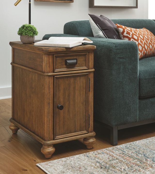 Null Furniture Charleston Chairside Cabinet 0