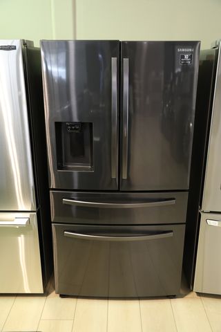 FLOOR MODEL Samsung 27.8 Cu. Ft. Fingerprint Resistant Black Stainless Steel French Door Refrigerator