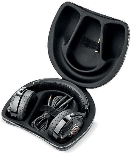 Focal® Utopia Black Over-Ear Headphones 3