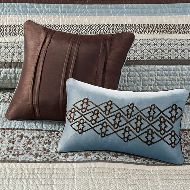 Bellagio 6 Piece Jacquard Quilt Set with Throw Pillows by Madison Park