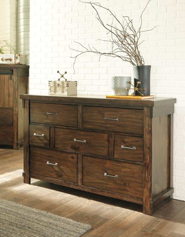 Commode Lakeleigh, brun, Signature Design by Ashley® 6