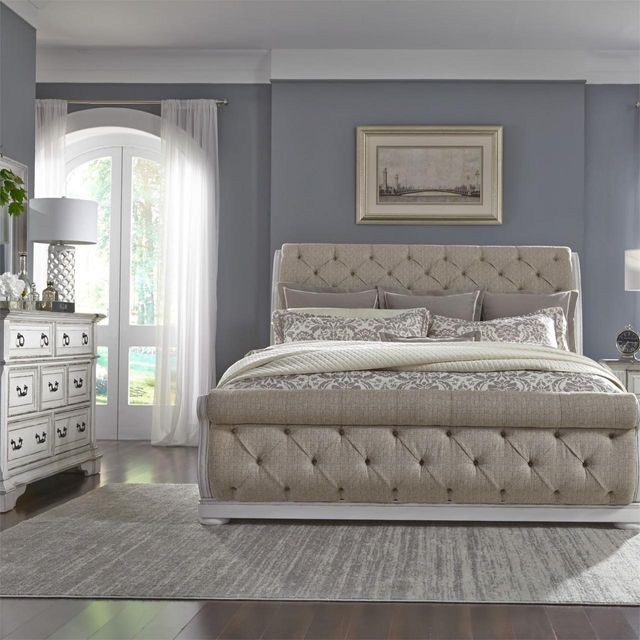 Liberty Furniture Abbey Park Antique White 3 Piece Queen Upholstered Sleigh Bed Set
