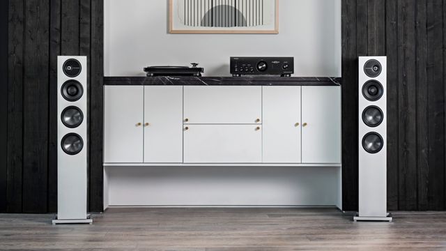 Definitive Technology® Demand Series 8" Piano Black Left High-Performance Tower Loudspeaker 7