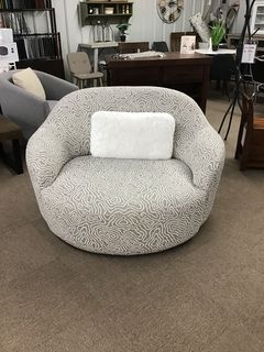 Palliser® Furniture Graham Swivel Chair