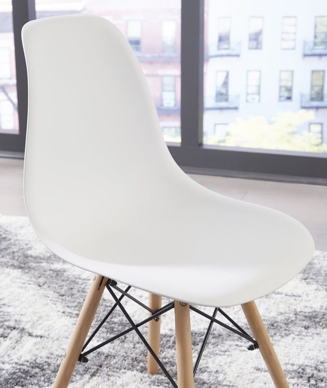 Signature Design by Ashley® Jaspeni White Dining Room Side Chair 4