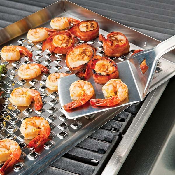 Broil King® Grill Turner-Black with Stainless Steel 2