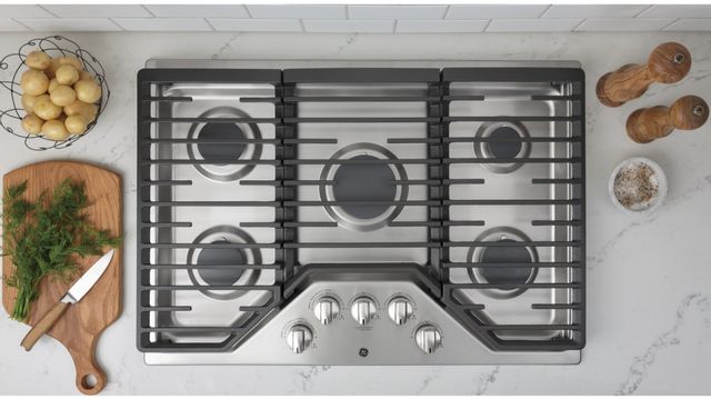 GE® 30" Stainless Steel Gas Cooktop 2