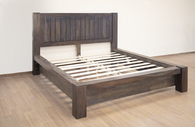 International Furniture© San Luis Brown King Bed 0